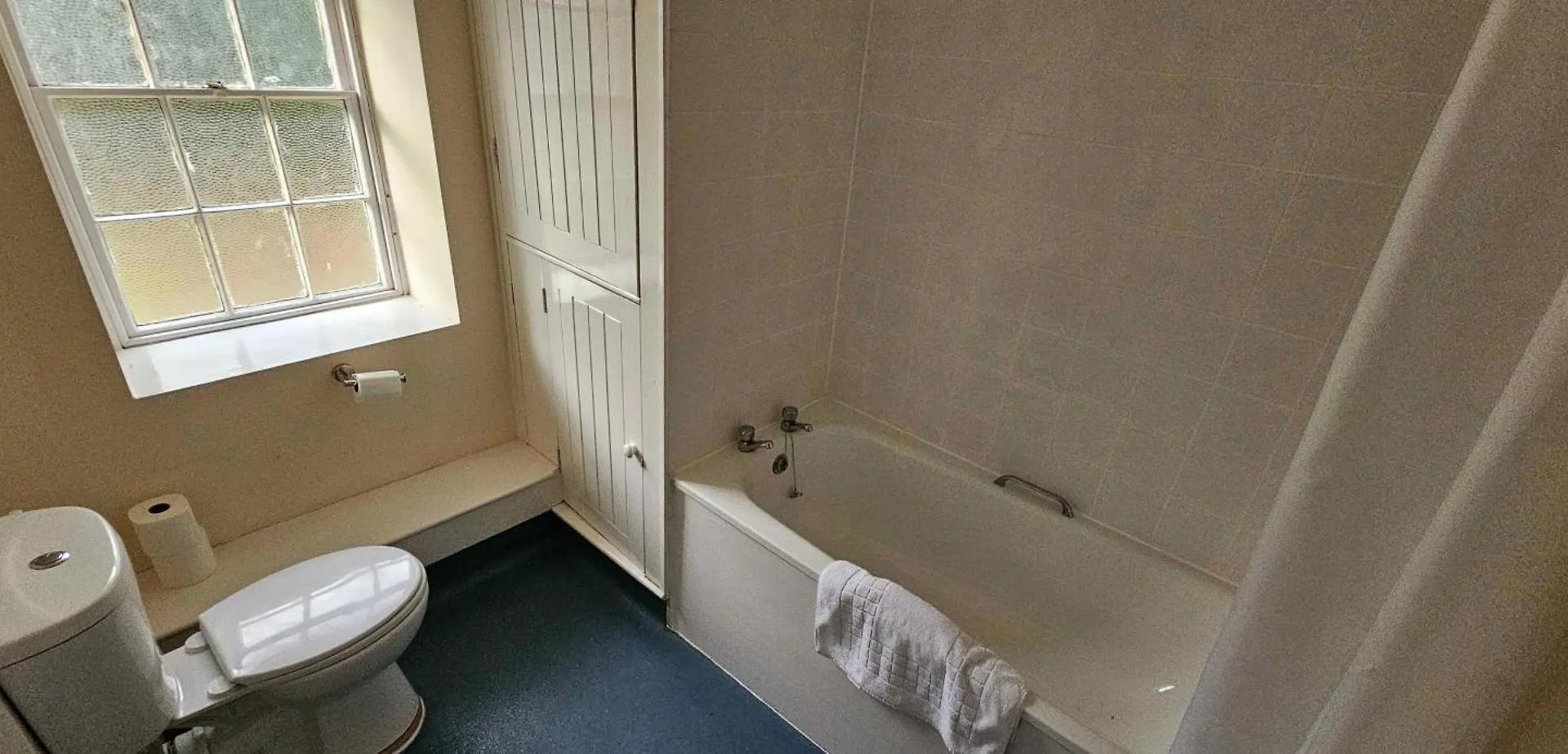Plas Bellin Hall Mold 0*,  United Kingdom